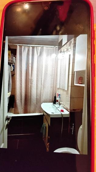 Apartament cu 3 camere semidecomandat în Titan