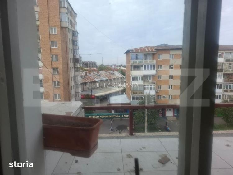 apartament decomandat, cu beci, situat la etajul 4, 60 de mp
