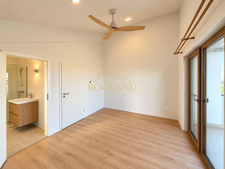 Duplex cu 5 camere cu Canalizare în Aradului