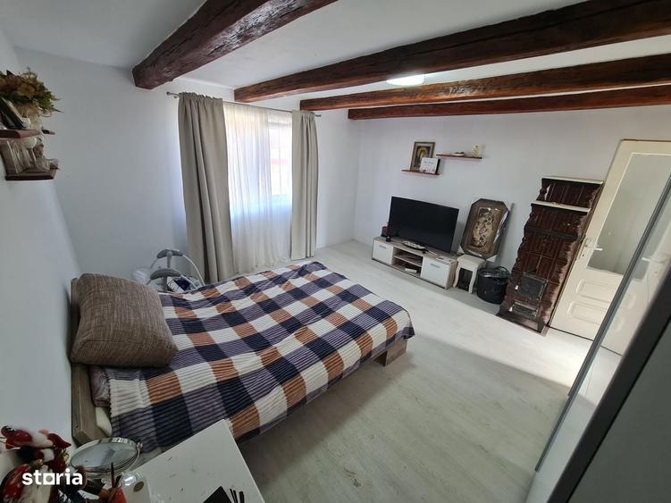 Casa de Vanzare in Rapsig, Renovata! 64km de Jud. Arad, Pe Principala! - 10