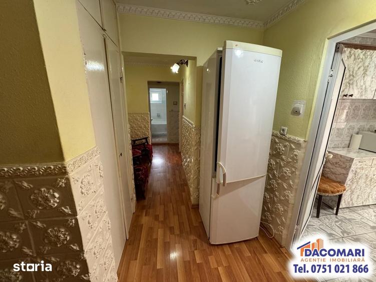 Apartament cu 3 camere în Micro 17
