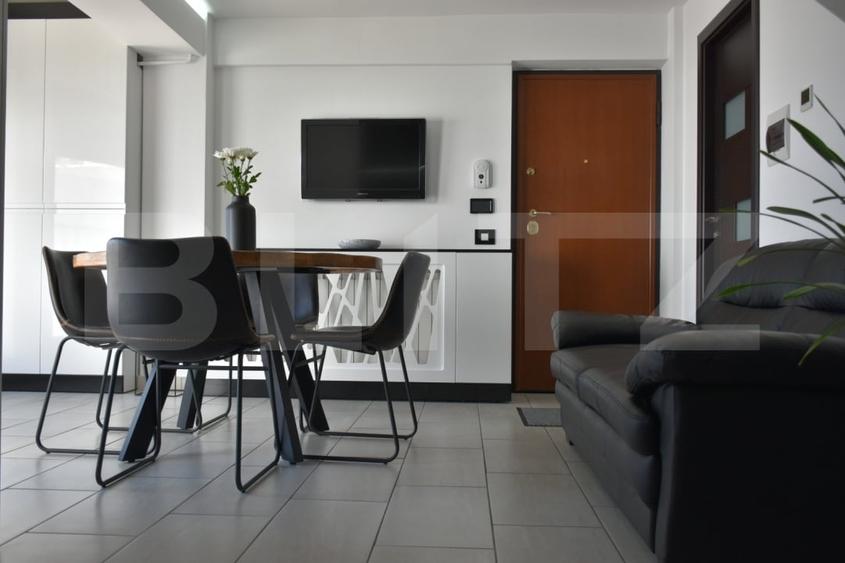 Apartament cu 3 camere decomandat, mobilat în George Enescu