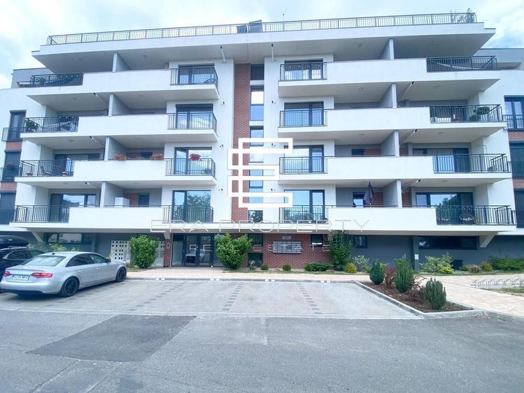 Penthouse cu 3 camere decomandat în Turnișor