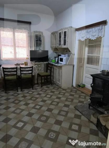 Vand casa la Nadrag zona linistita foarte aproape de centru - 16