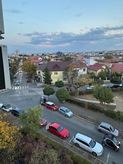 Apartament cu 2 camere decomandat în Dosu Bricii