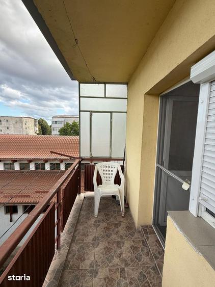 Apartament cu 2 camere în Micro 16
