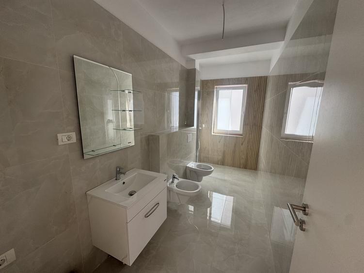 Apartament cu 2 camere decomandat în Giroc