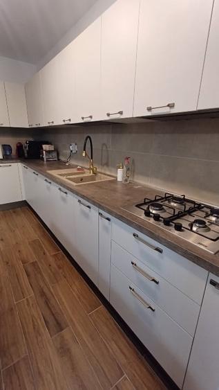 Apartament cu 2 camere decomandat, mobilat în Tomis Plus