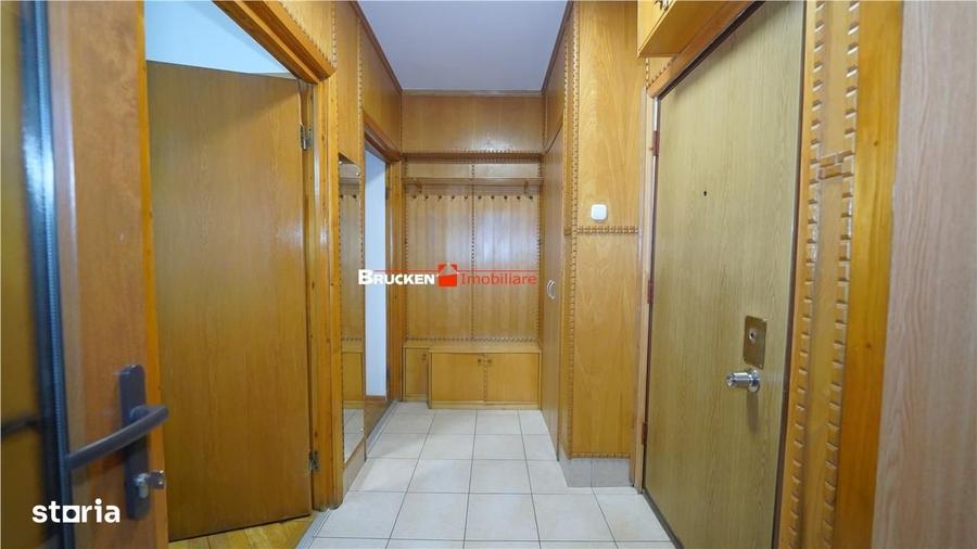 Apartament cu 4 camere în Ultracentral