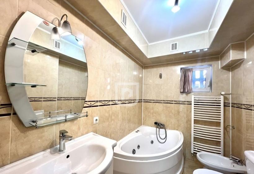Spațiu comercial, de 55 mp, în Central