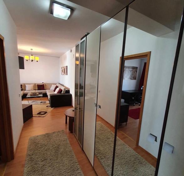 Apartament cu 3 camere decomandat, mobilat în Mihai Bravu