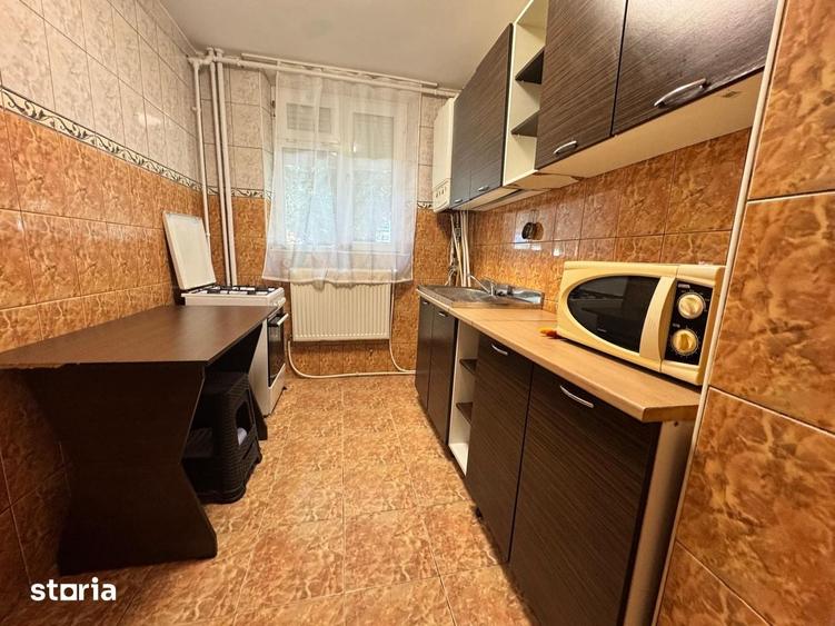 Apartament cu 2 camere decomandat în Republicii