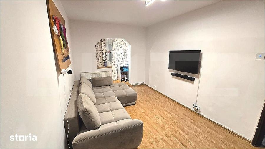 Apartament cu 2 camere decomandat în Florilor