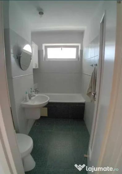 Apartament cu 2 camere decomandat în Astra