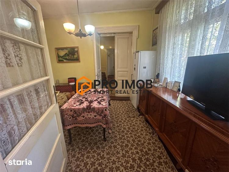 Casă cu 4 camere cu Teren 317 Mp în Central