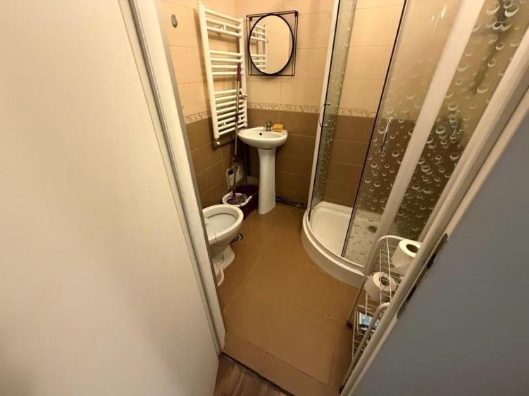 Apartament cu 3 camere, mobilat în Mihai Viteazul