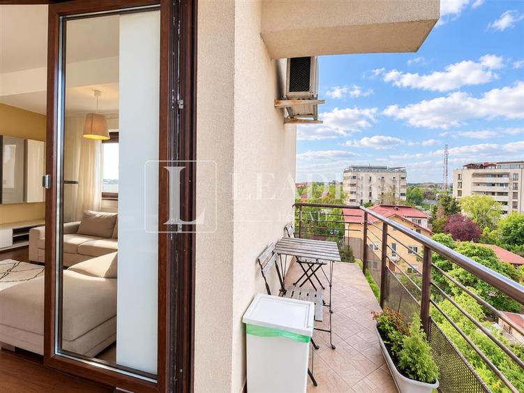 Apartament cu 3 camere decomandat în Sisești