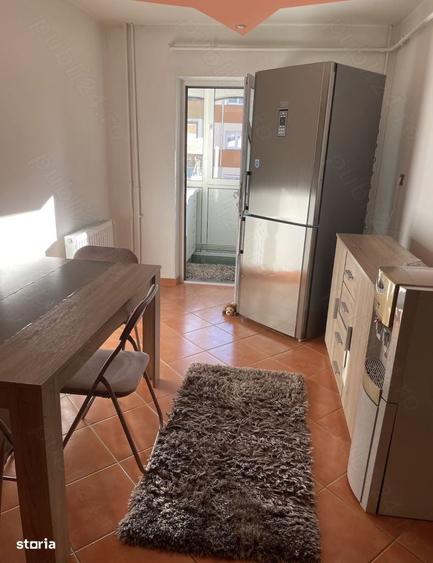Apartament cu 2 camere decomandat în Rovine