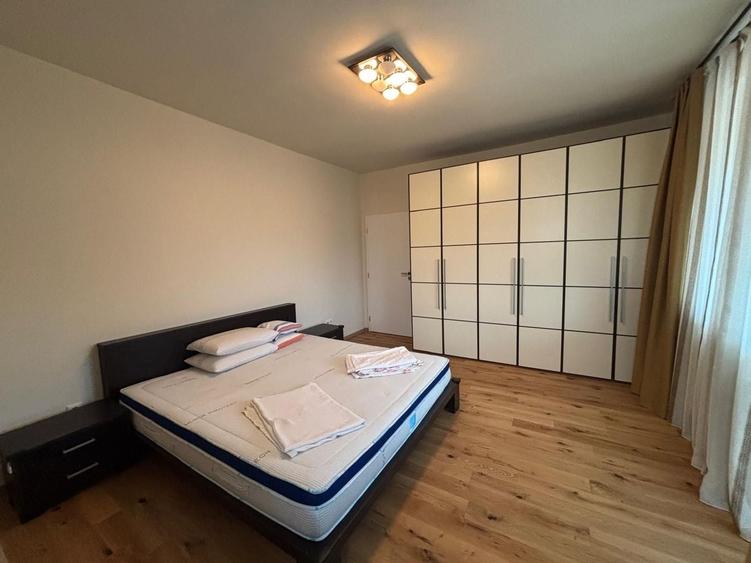 Apartament cu 3 camere decomandat, mobilat în Elisabetin