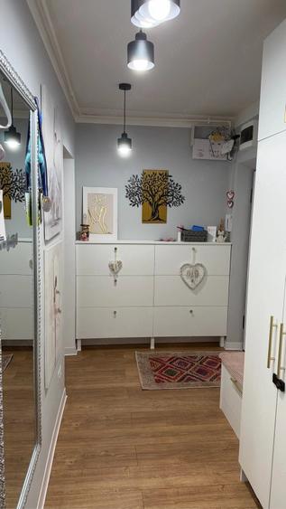 Apartament cu 2 camere decomandat în Drumul Taberei