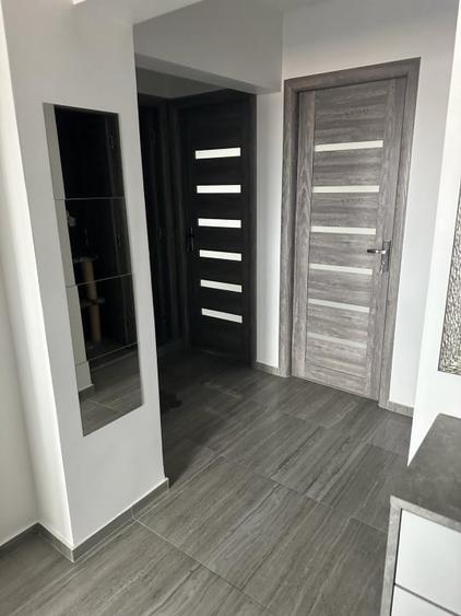 Apartament cu 3 camere decomandat în Brătianu