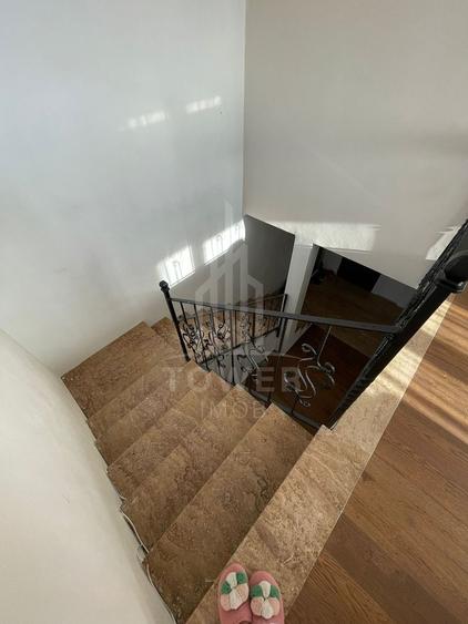Penthouse cu 4 camere decomandat, mobilat în Nord-Vest