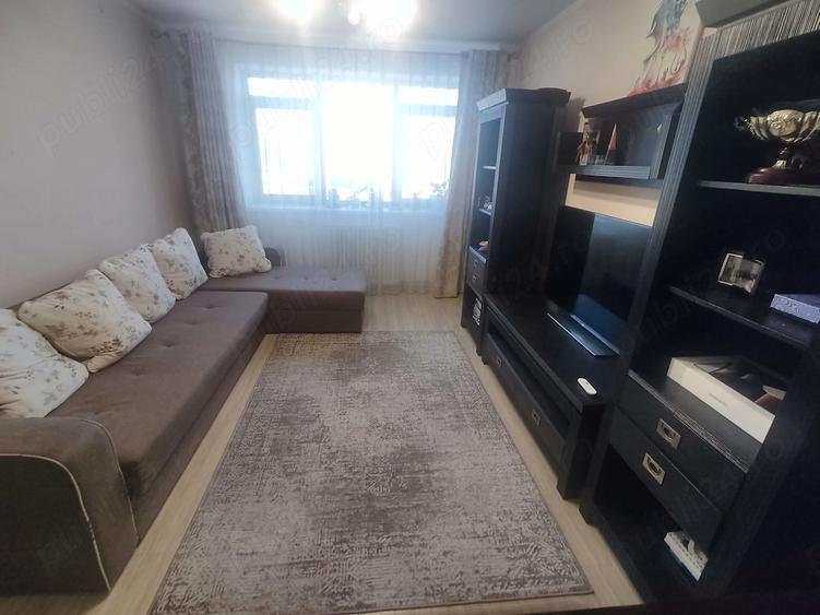 Apartament cu 2 camere decomandat, mobilat în Podu Roș