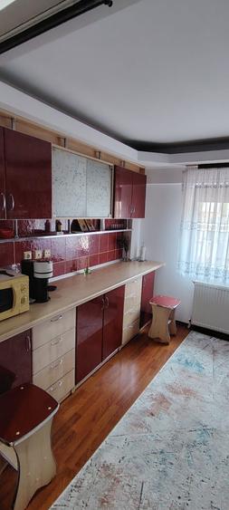 Apartament cu 4 camere în Central