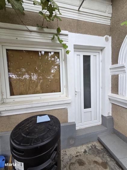 Casă cu 3 camere cu Teren 270 Mp în Central
