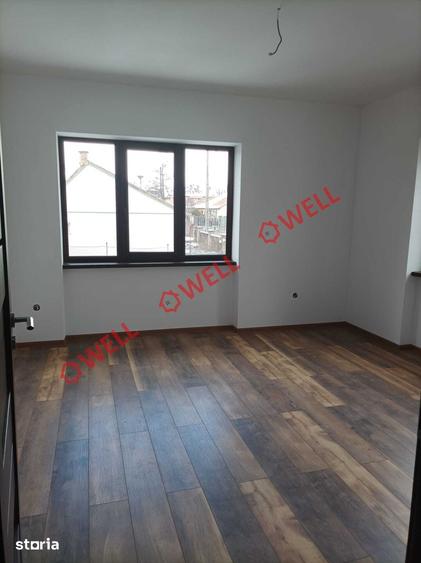 Casă cu 5 camere cu Teren 785 Mp în Central
