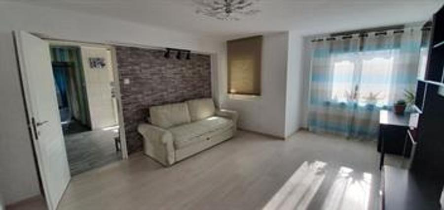 Apartament cu 2 camere decomandat, mobilat în Brâncoveanu