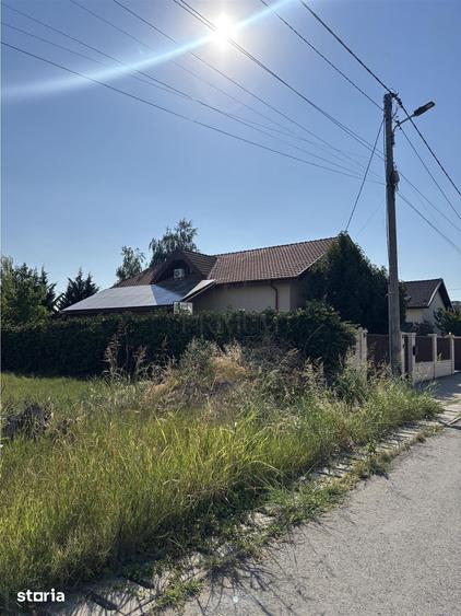 Teren de 686 mp, în Dumbrăvița