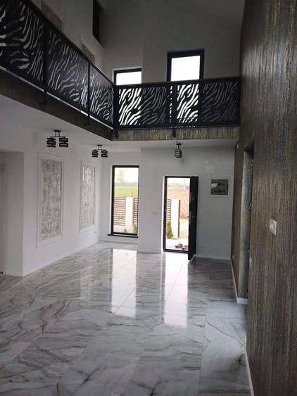 Casă cu 4 camere cu Teren 300 Mp în Vânători