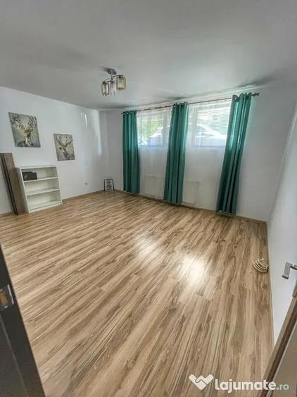 Apartament cu 2 camere decomandat în Păcii