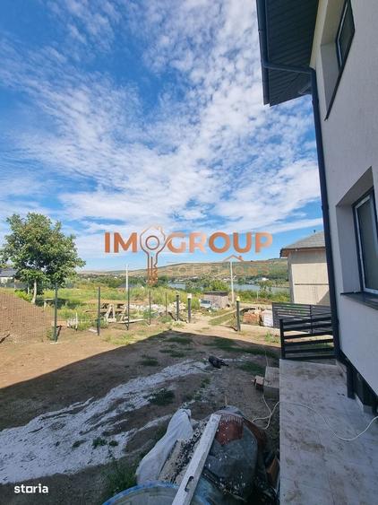 Casă cu 4 camere cu Teren 494 Mp în Aroneanu