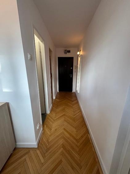 Apartament cu 2 camere decomandat, mobilat în Arcul de Triumf