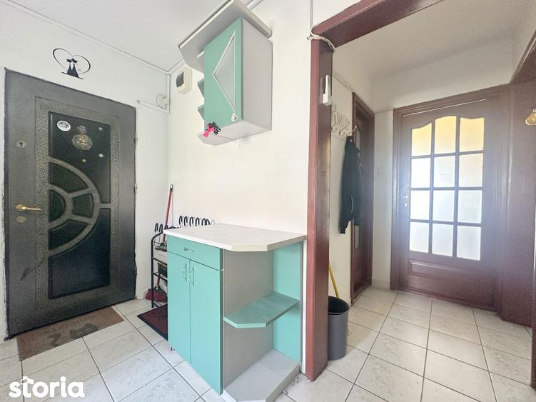 Apartament cu 3 camere de vanzare - Zona Soarelui - 3