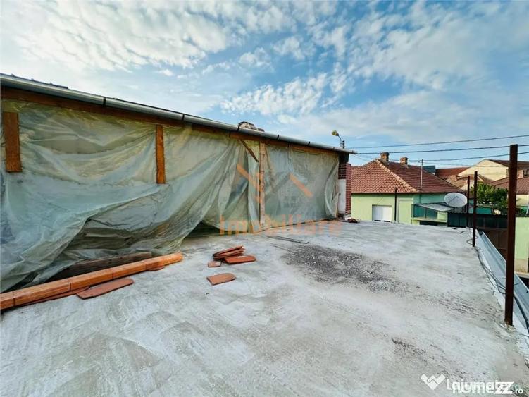 Casă cu 2 camere cu Teren 100 Mp în Central