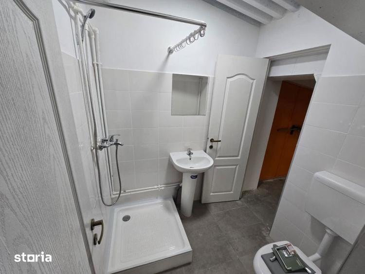 Spațiu comercial, de 64 mp, în Zona industrială