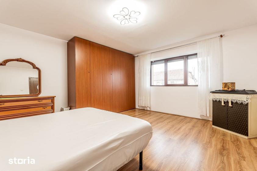 Casă cu 3 camere decomandat cu Teren 641 Mp în Vinga