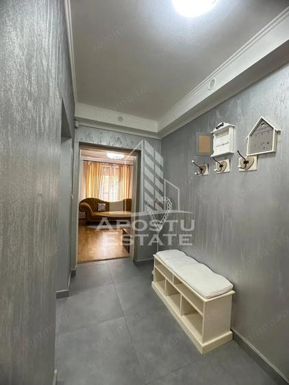 Casă cu 4 camere cu Teren 240 Mp în Lipovei