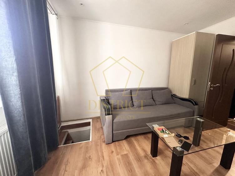 Apartament cu 2 camere în Olimpia-Stadion — fotografia 3