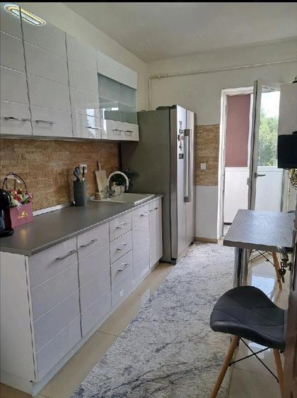 Apartament cu 2 camere decomandat în Pielești