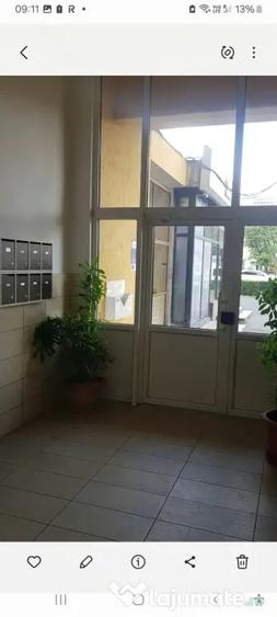 Apartament cu 3 camere decomandat în UTA