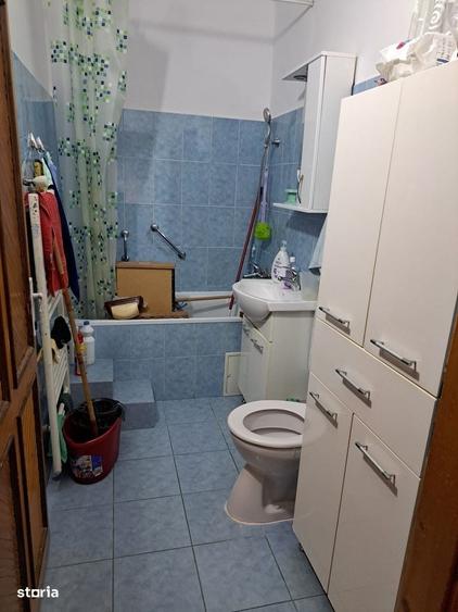 Casă cu 4 camere cu Teren 1500 Mp în Central