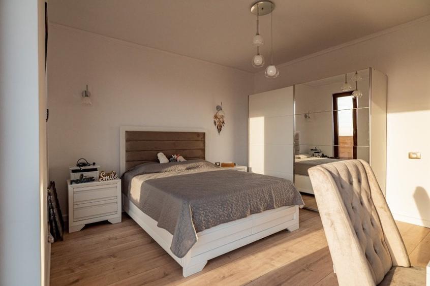 Casă individuală cu 4 camere cu Teren 400 Mp în Viile Noi