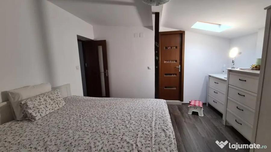 Apartament cu 2 camere semidecomandat, mobilat în Eminescu