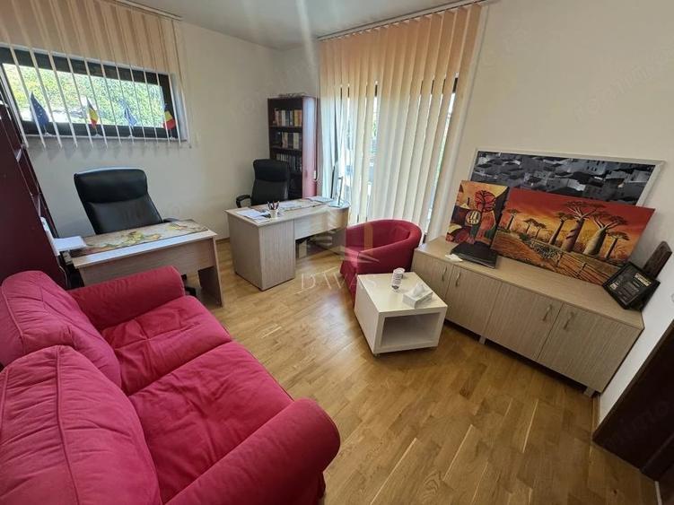 Casă cu 6 camere cu Teren 450 Mp în Central