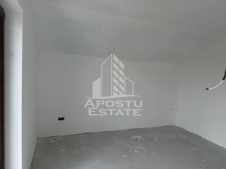 Casă individuală cu 5 camere cu Canalizare în Remetea Mare