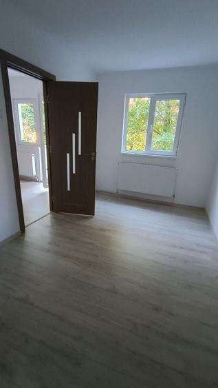 Apartament cu 2 camere semidecomandat în Micro 15